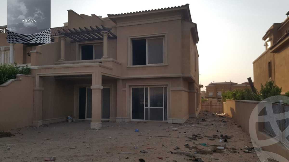 https://aqarmap.com.eg/en/listing/5363698-for-sale-cairo-el-sheikh-zayed-city-compounds-royal-meadows