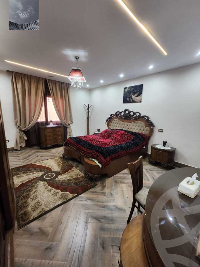 https://aqarmap.com.eg/en/listing/5383724-for-sale-cairo-el-sheikh-zayed-city-compounds-el-khamayel