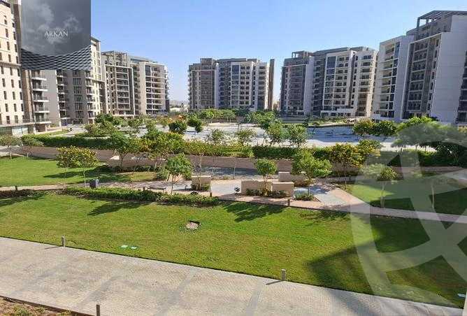 https://aqarmap.com.eg/ar/listing/5384118-for-sale-cairo-el-sheikh-zayed-city-compounds-zyd-wr-llttwyr-park-towers-zed-el-sheikh-zayed-compound