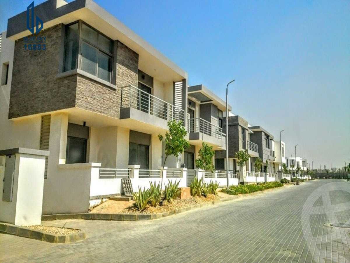 https://aqarmap.com.eg/en/listing/5469094-for-sale-cairo-new-cairo-compounds-tag-city