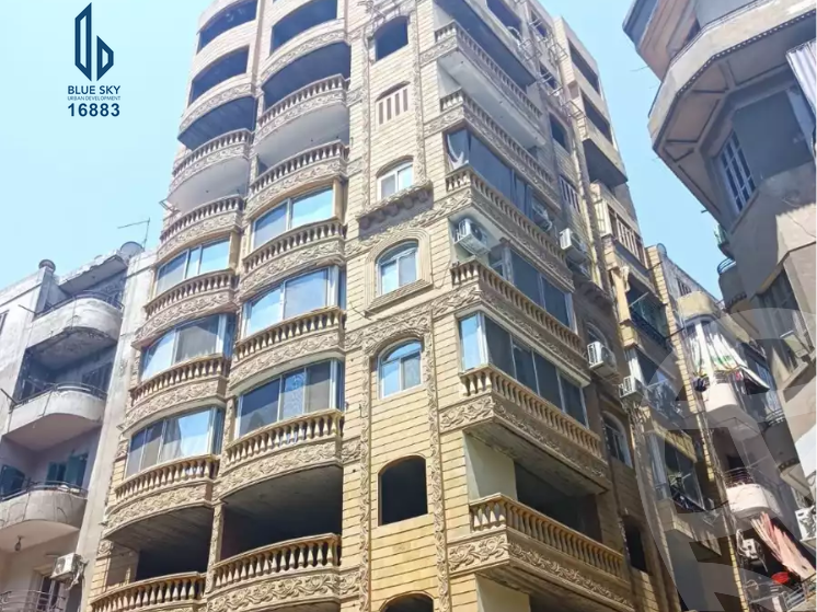 https://aqarmap.com.eg/en/listing/5882507-for-sale-cairo-downtown-el-sakakeny-al-sakakini-st