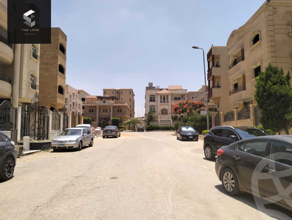 https://aqarmap.com.eg/ar/listing/4980041-for-sale-cairo-6th-of-october-compounds-el-fayroz