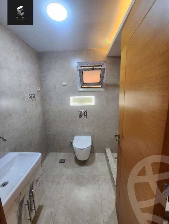 https://aqarmap.com.eg/en/listing/5797982-for-sale-cairo-el-sheikh-zayed-city-compounds-el-khamayel