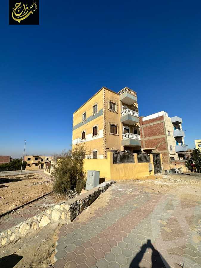 https://aqarmap.com.eg/en/listing/4905796-for-sale-cairo-6th-of-october-el-wahatt-road