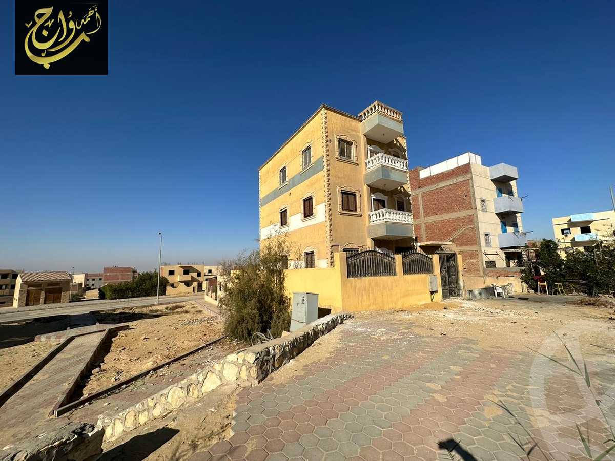 https://aqarmap.com.eg/en/listing/4905796-for-sale-cairo-6th-of-october-el-wahatt-road