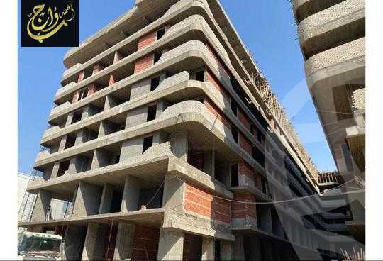 https://aqarmap.com.eg/ar/listing/5442859-for-sale-cairo-mokattam-compounds-kmbwnd-9-syd-lmnswr-llttwyr