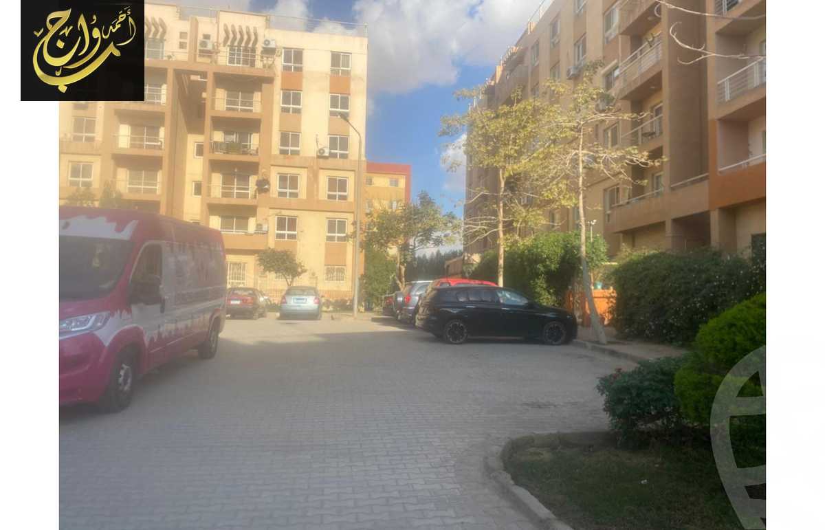 https://aqarmap.com.eg/ar/listing/5585702-for-sale-cairo-6th-of-october-hadaeq-october-kmbwnd-fy-hdyq-ktwbr-degla-gardens