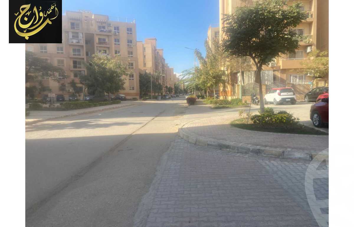 https://aqarmap.com.eg/ar/listing/5585702-for-sale-cairo-6th-of-october-hadaeq-october-kmbwnd-fy-hdyq-ktwbr-degla-gardens