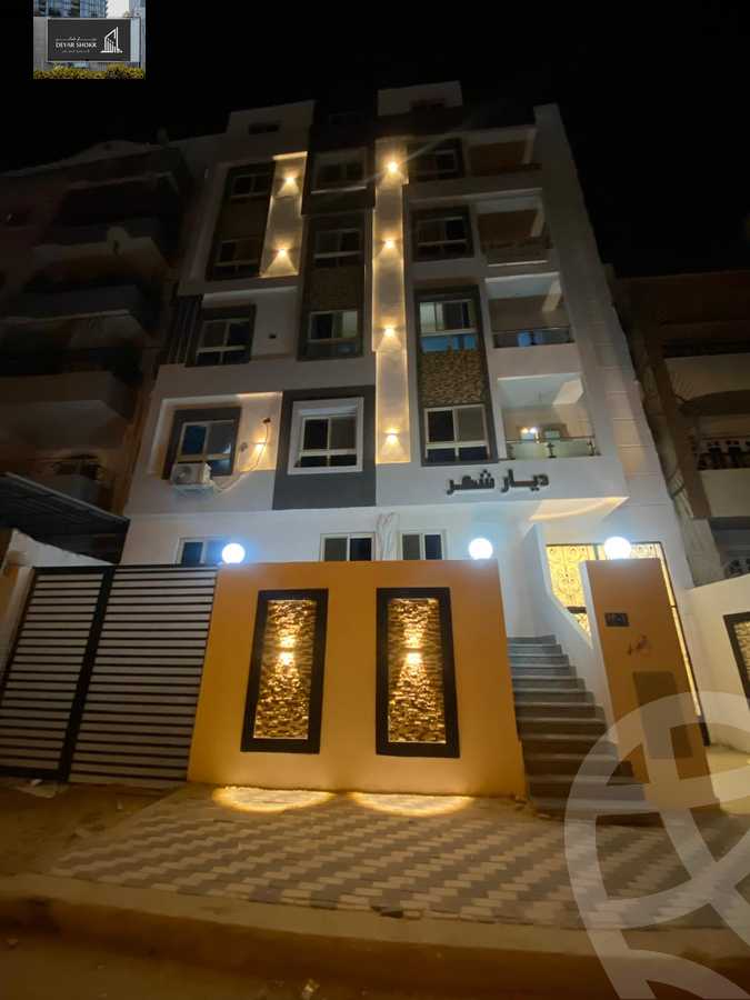 https://aqarmap.com.eg/ar/listing/5385738-for-sale-cairo-6th-of-october-el-ahyaa-neighborhood-3rd