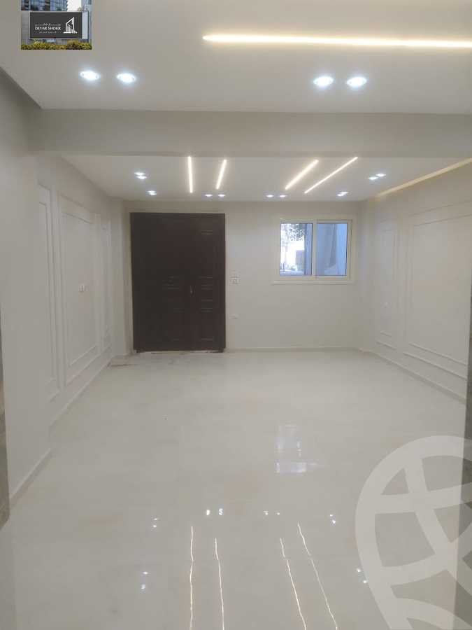 https://aqarmap.com.eg/en/listing/5786236-for-sale-cairo-6th-of-october-el-ahyaa-neighborhood-3rd-nasr-ammar-st