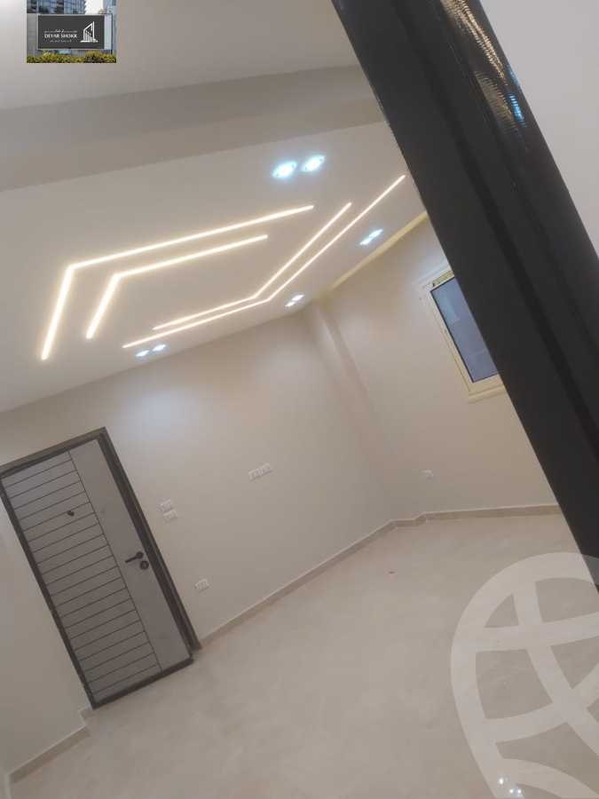 https://aqarmap.com.eg/en/listing/5797319-for-sale-cairo-6th-of-october-el-ahyaa-neighborhood-3rd-nasr-ammar-st