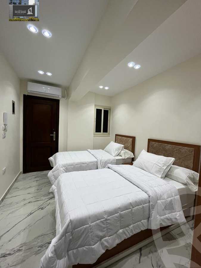 https://aqarmap.com.eg/en/listing/5842893-for-sale-cairo-6th-of-october-el-ahyaa-neighborhood-3rd-nasr-ammar-st