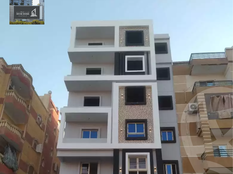 https://aqarmap.com.eg/ar/listing/5982746-for-sale-cairo-6th-of-october-el-ahyaa-neighborhood-3rd-nasr-ammar-st