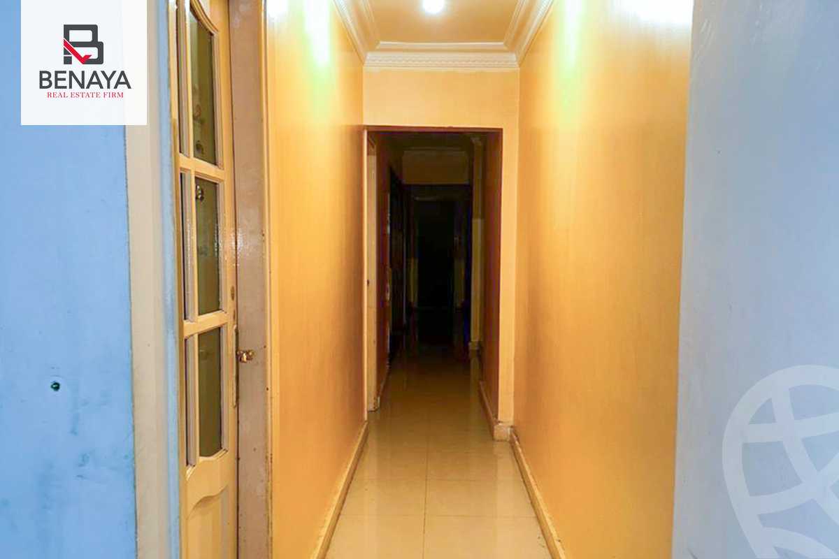 https://aqarmap.com.eg/ar/listing/5240053-for-sale-alexandria-ganaklis-shr-mrtdy-bsh