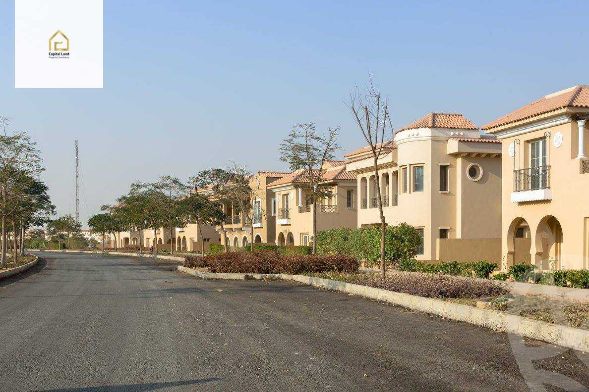https://aqarmap.com.eg/en/listing/5601079-for-sale-cairo-new-cairo-compounds-hyde-park