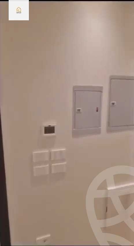 https://aqarmap.com.eg/en/listing/5230758-for-rent-cairo-new-cairo-compounds-hyde-park-centre-ville-hyde-park