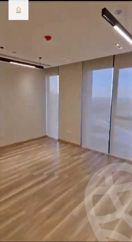 https://aqarmap.com.eg/en/listing/5230758-for-rent-cairo-new-cairo-compounds-hyde-park-centre-ville-hyde-park