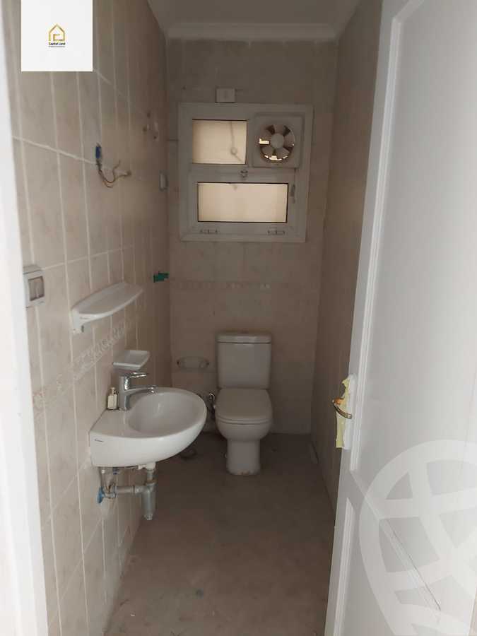https://aqarmap.com.eg/en/listing/5252545-for-rent-cairo-new-cairo-lrhb-city-phase-8
