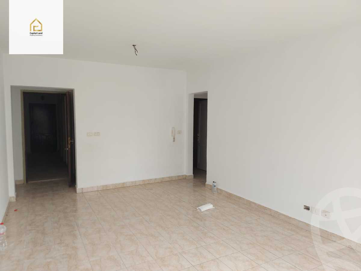 https://aqarmap.com.eg/en/listing/5252545-for-rent-cairo-new-cairo-lrhb-city-phase-8