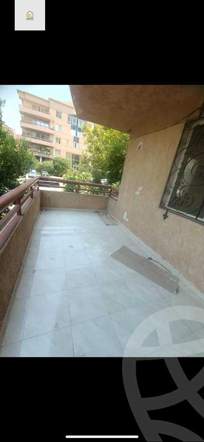 https://aqarmap.com.eg/en/listing/5264368-for-sale-cairo-new-cairo-lrhb-city-phase-4-mostafa-el-nahaas-st