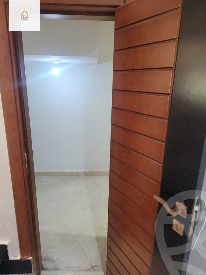 https://aqarmap.com.eg/ar/listing/5264651-for-rent-cairo-new-cairo-compounds-the-square