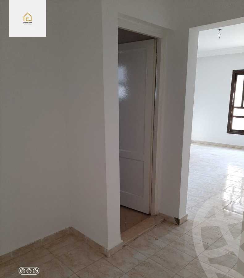 https://aqarmap.com.eg/en/listing/5266766-for-rent-cairo-new-cairo-lrhb-city-phase-5-ibn-al-nafees-st