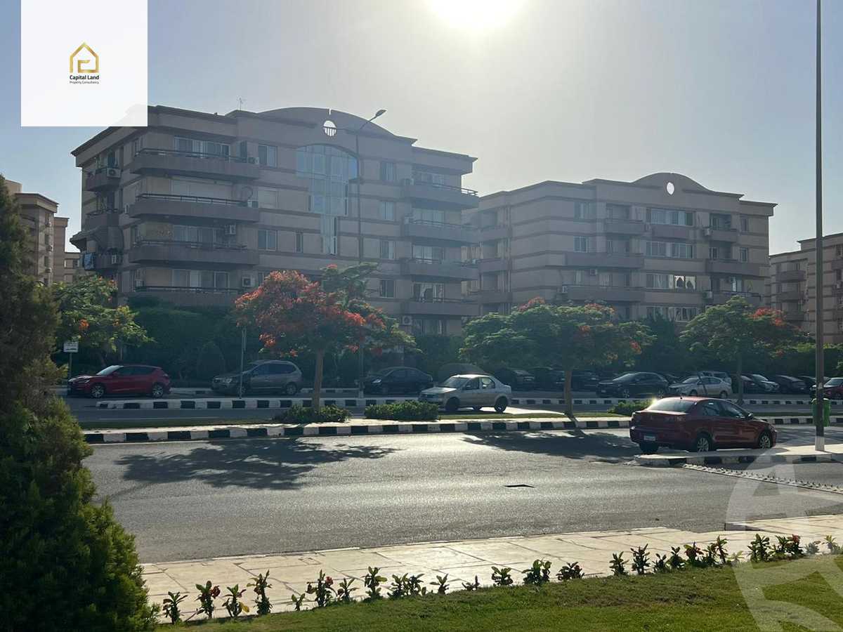 https://aqarmap.com.eg/en/listing/5276452-for-sale-cairo-new-cairo-lrhb-city-phase-5-talaat-mostafa-st