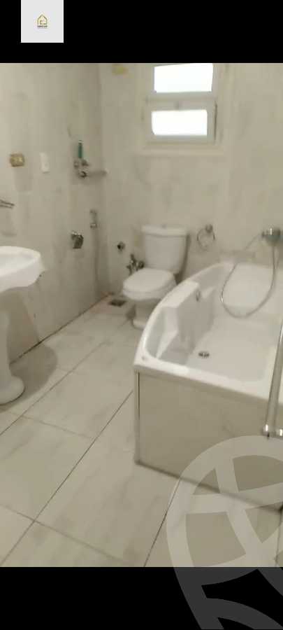 https://aqarmap.com.eg/en/listing/5306553-for-rent-cairo-new-cairo-el-yassamin-el-yasmeen-3-mohamed-rahim-st