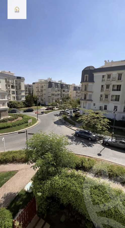 https://aqarmap.com.eg/ar/listing/5308814-for-sale-cairo-new-cairo-compounds-mountain-view-hyde-park