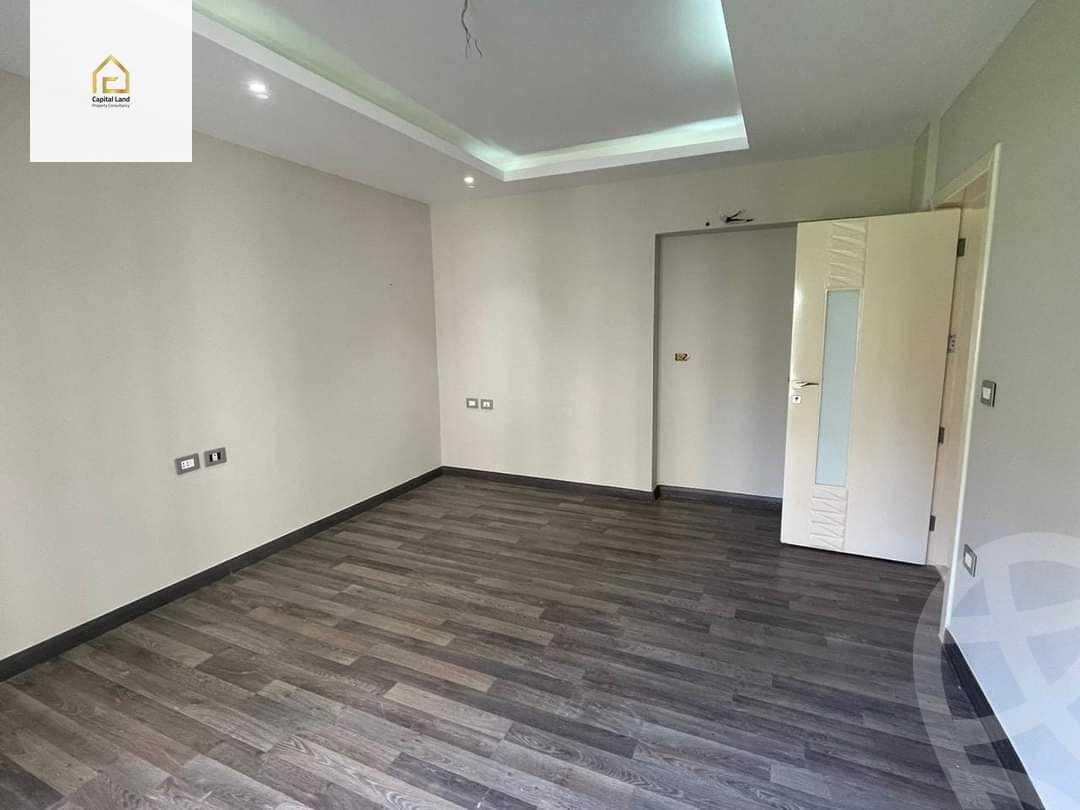 https://aqarmap.com.eg/en/listing/5316856-for-rent-cairo-new-cairo-lrhb-city-mtdd-lrhb-phase-10