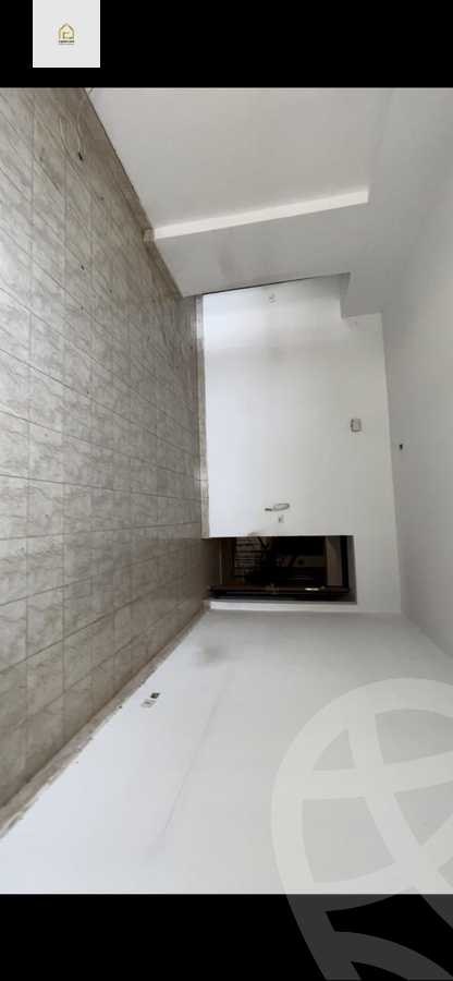 https://aqarmap.com.eg/en/listing/5343063-for-sale-cairo-new-cairo-lrhb-city-mtdd-lrhb-phase-9