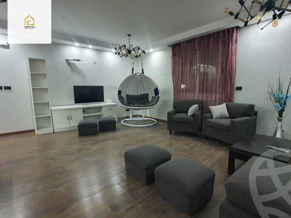 https://aqarmap.com.eg/en/listing/5343095-for-sale-cairo-new-cairo-lrhb-city-phase-4-mostafa-el-nahaas-st