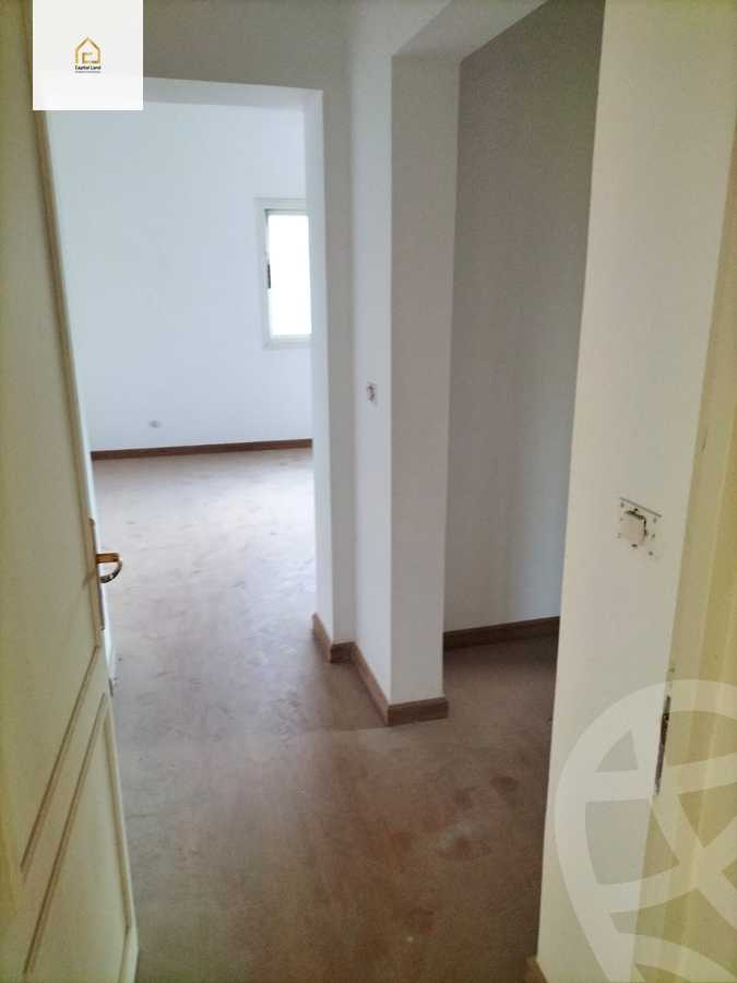 https://aqarmap.com.eg/en/listing/5343156-for-sale-cairo-new-cairo-lrhb-city-mtdd-lrhb-phase-8