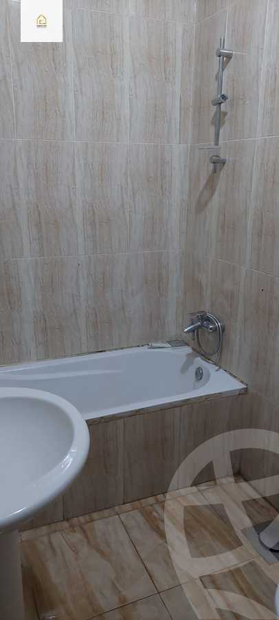 https://aqarmap.com.eg/ar/listing/5357073-for-rent-cairo-new-cairo-el-banafsg-el-banafsag-omarat-al-gabri-st