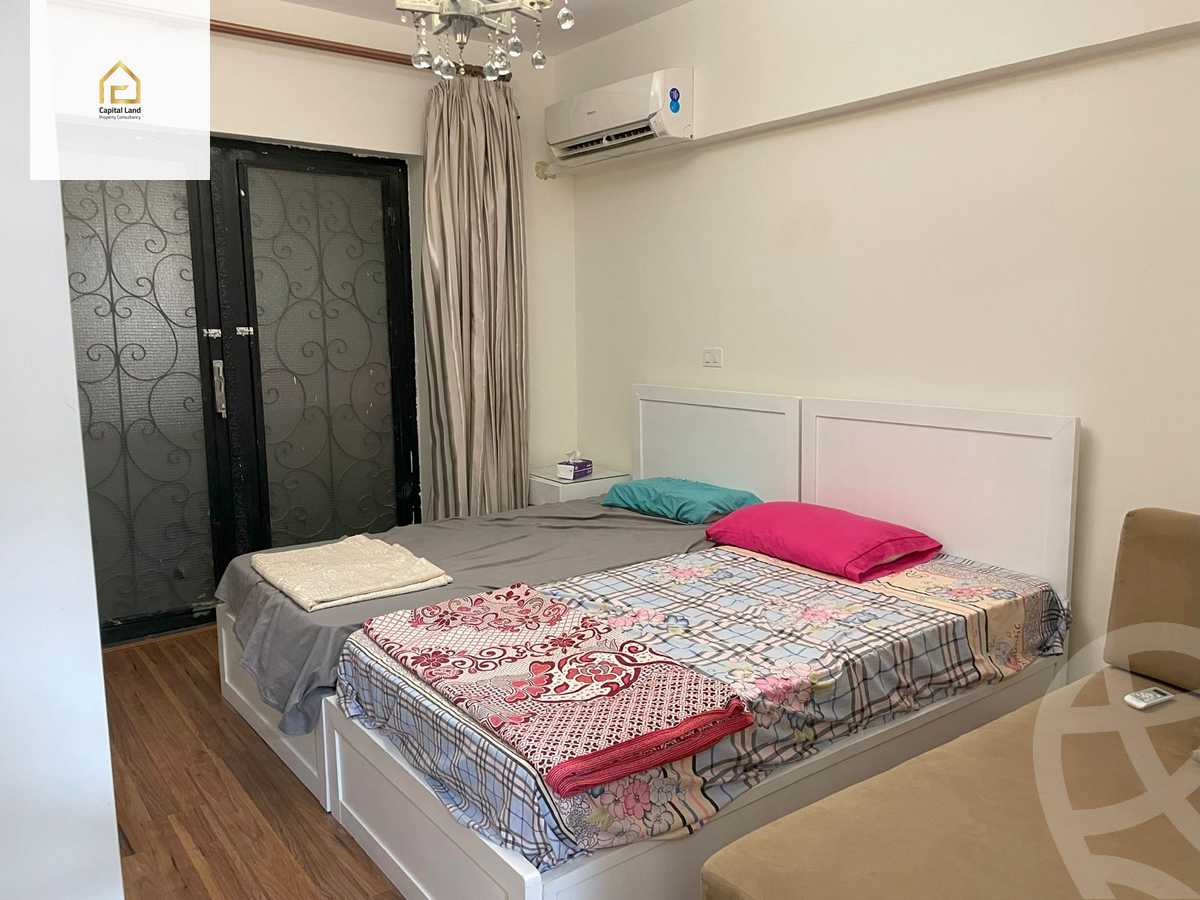 https://aqarmap.com.eg/en/listing/5371812-for-sale-cairo-new-cairo-lrhb-city-mtdd-lrhb-phase-8