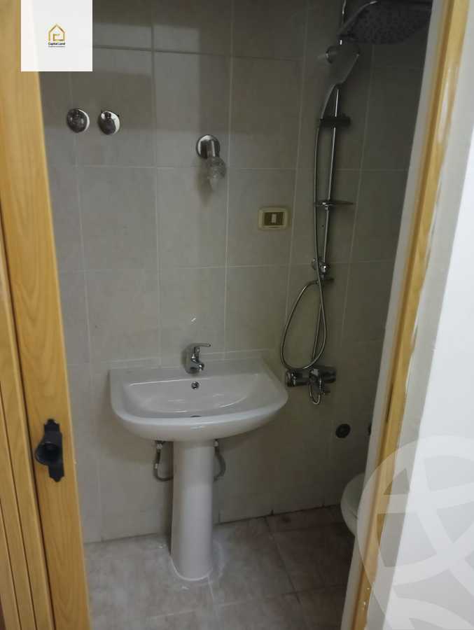 https://aqarmap.com.eg/en/listing/5374652-for-rent-cairo-new-cairo-lrhb-city-phase-1-yehya-haki-st