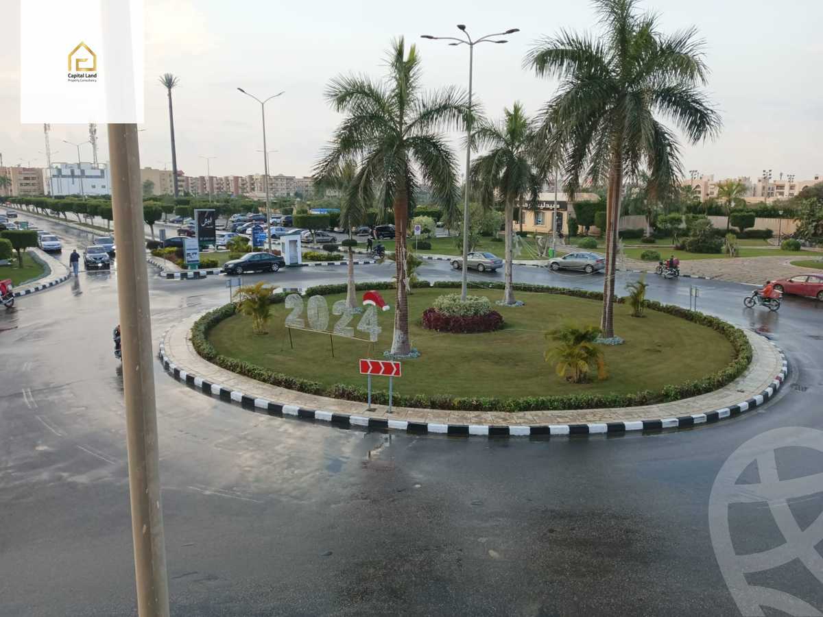 https://aqarmap.com.eg/ar/listing/5379586-for-rent-cairo-new-cairo-lrhb-city-phase-1-ali-amin-st