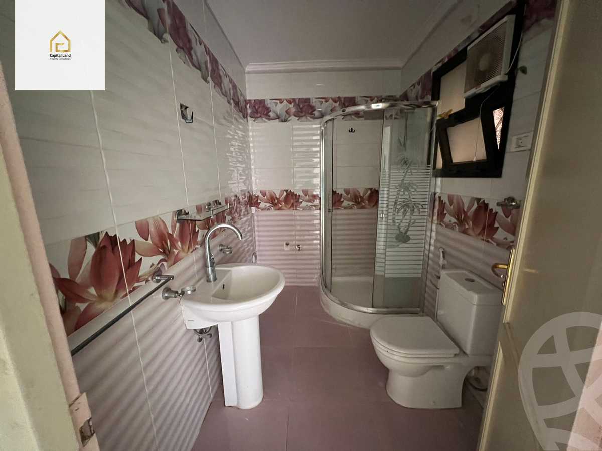 https://aqarmap.com.eg/en/listing/5383449-for-sale-cairo-new-cairo-lrhb-city-phase-5-talaat-mostafa-st