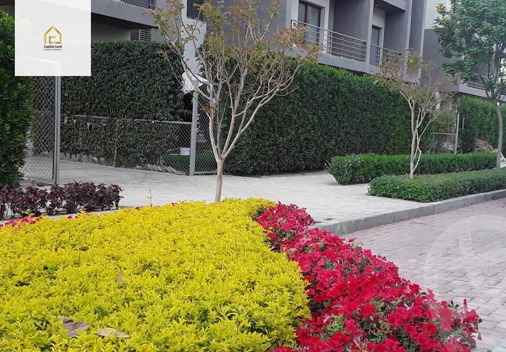 https://aqarmap.com.eg/ar/listing/5401393-for-sale-cairo-new-cairo-compounds-fifth-square