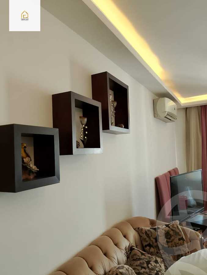 https://aqarmap.com.eg/en/listing/5411312-for-rent-cairo-new-cairo-lrhb-city-phase-2-osama-ibn-zaid-st