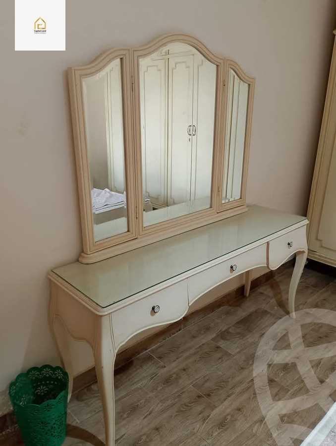 https://aqarmap.com.eg/en/listing/5411312-for-rent-cairo-new-cairo-lrhb-city-phase-2-osama-ibn-zaid-st