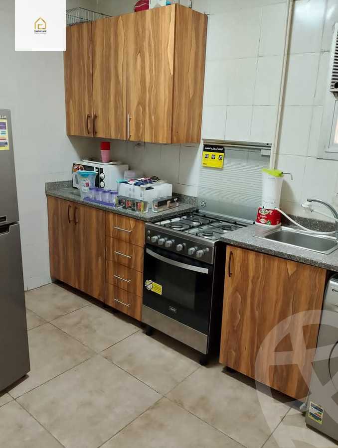https://aqarmap.com.eg/en/listing/5411312-for-rent-cairo-new-cairo-lrhb-city-phase-2-osama-ibn-zaid-st