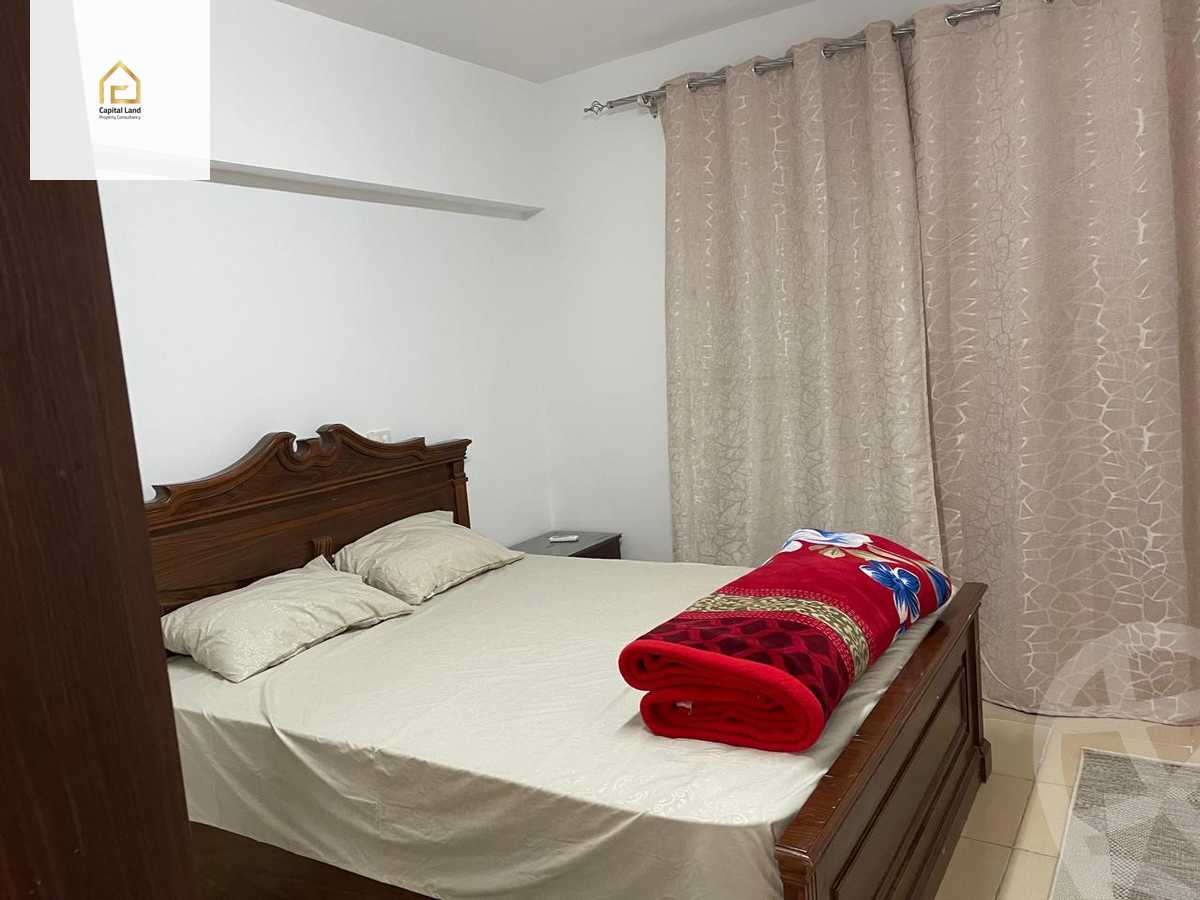 https://aqarmap.com.eg/en/listing/5425172-for-rent-cairo-new-cairo-lrhb-city-mtdd-lrhb-phase-8
