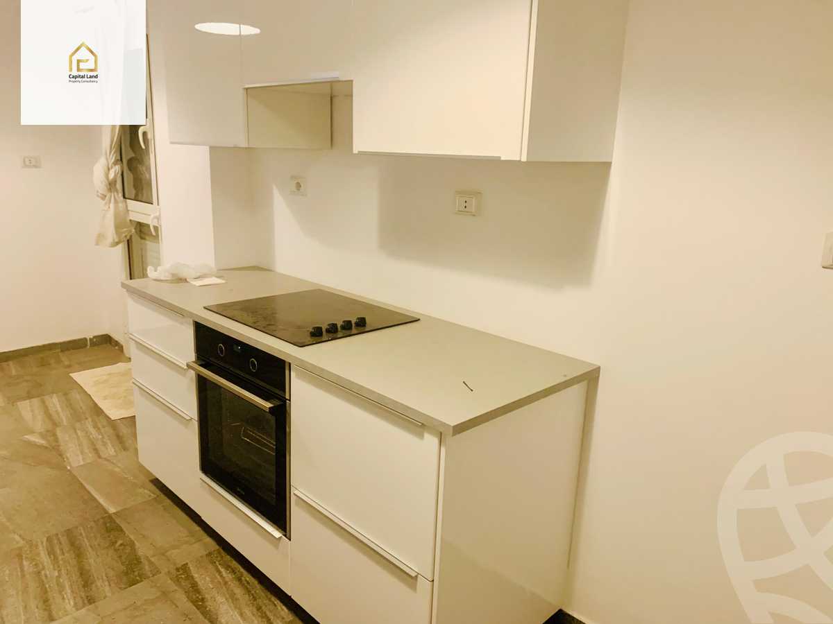 https://aqarmap.com.eg/en/listing/5455033-for-sale-cairo-new-cairo-lrhb-city-phase-1-ahmed-rami-st