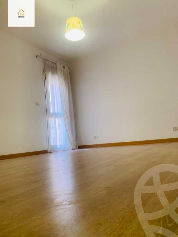https://aqarmap.com.eg/en/listing/5455033-for-sale-cairo-new-cairo-lrhb-city-phase-1-ahmed-rami-st