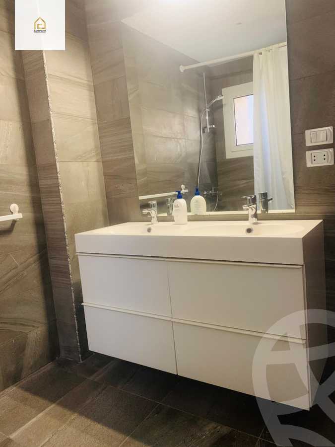 https://aqarmap.com.eg/en/listing/5455033-for-sale-cairo-new-cairo-lrhb-city-phase-1-ahmed-rami-st