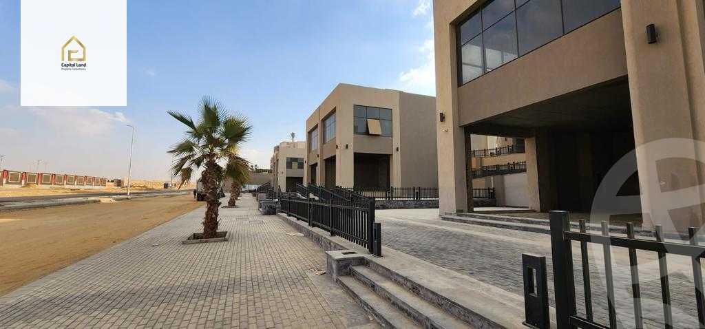 https://aqarmap.com.eg/en/listing/5460453-for-sale-cairo-new-cairo-compounds-fyldj-jrdnz-qtmy-mwl-blm-hylz-llttwyr