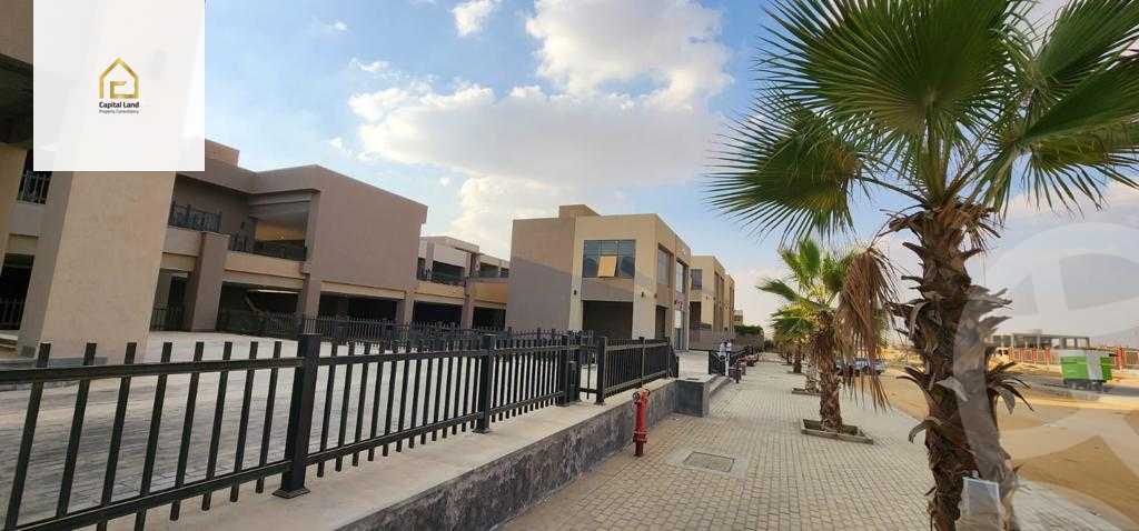 https://aqarmap.com.eg/en/listing/5460453-for-sale-cairo-new-cairo-compounds-fyldj-jrdnz-qtmy-mwl-blm-hylz-llttwyr