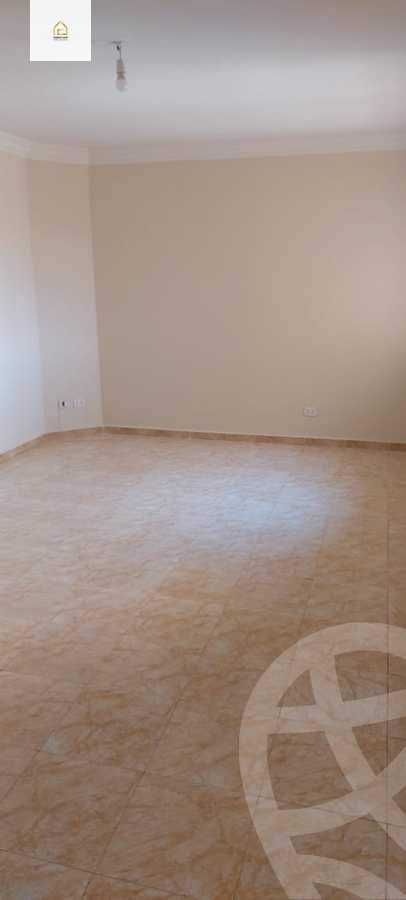 https://aqarmap.com.eg/en/listing/5466668-for-sale-cairo-new-cairo-lrhb-city-phase-4-mostafa-kamel-st