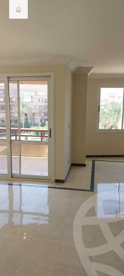 https://aqarmap.com.eg/en/listing/5466668-for-sale-cairo-new-cairo-lrhb-city-phase-4-mostafa-kamel-st